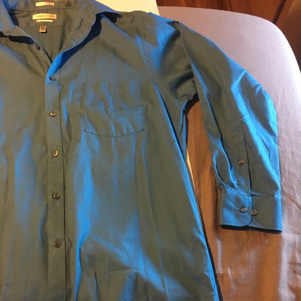 Blue Van Heusen classic fit long sleeve - Picture 6 of 8